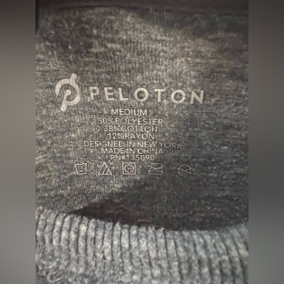 Peloton Cotton Grey with blue Peloton spell out Men's Sweatshirt Size MED EUC - Picture 3 of 5